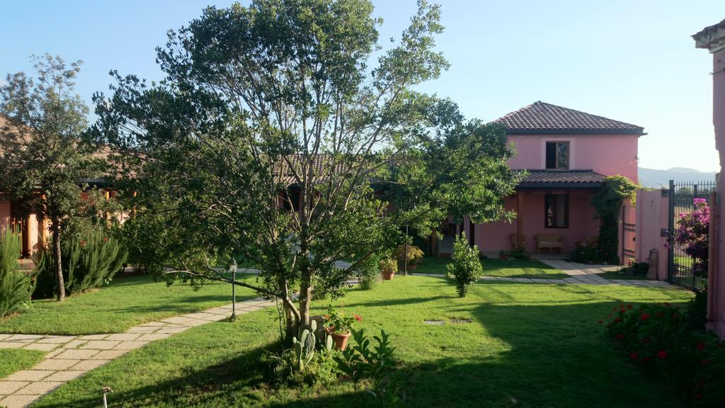 Aparthotel La Corte Dei Rei Castiadas Exteriér fotografie