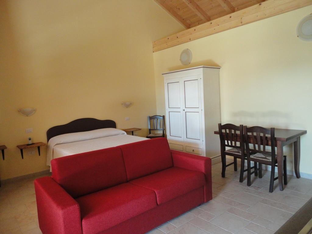 Aparthotel La Corte Dei Rei Castiadas Pokoj fotografie