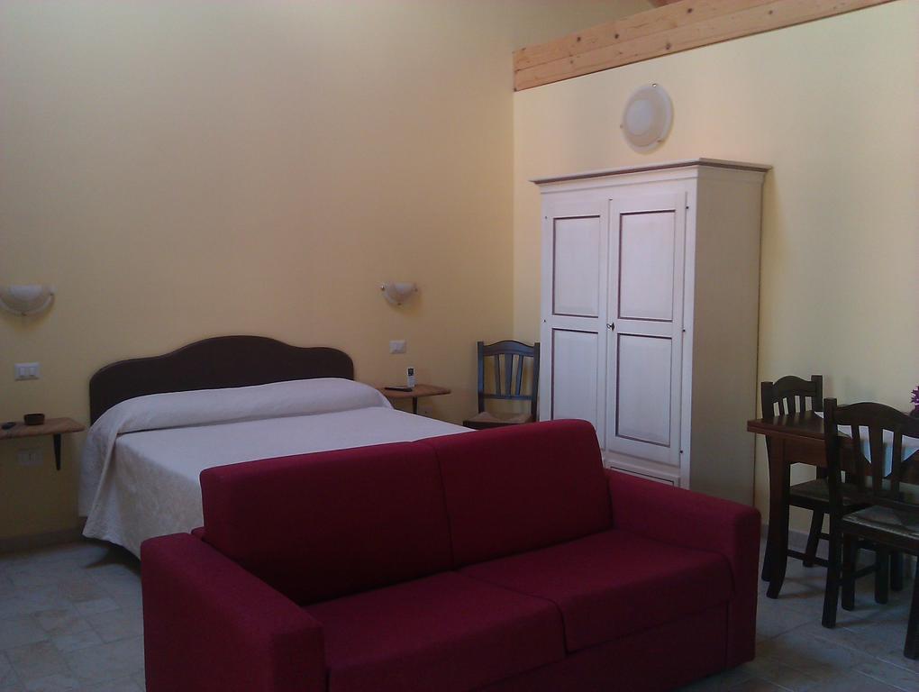 Aparthotel La Corte Dei Rei Castiadas Pokoj fotografie