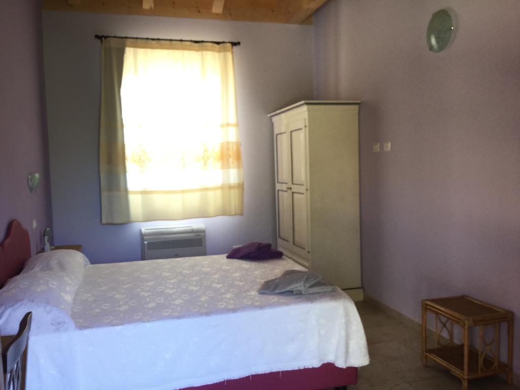 Aparthotel La Corte Dei Rei Castiadas Pokoj fotografie